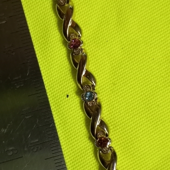 Goldtone multi color link Crystal chain bracelet - Picture 8 of 8